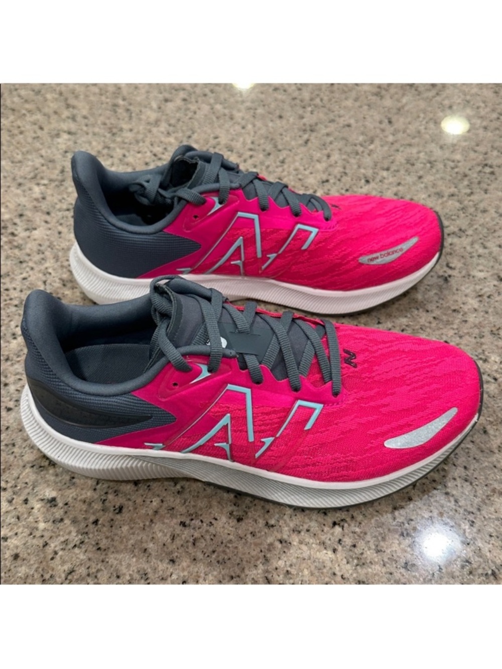New Balance Women's FuelCell Propel V3 Running Shoe
*